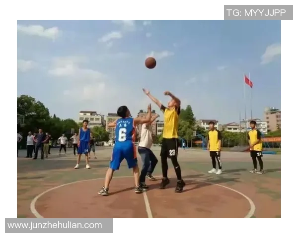 周静独家揭秘足球成功秘诀与背后故事分享